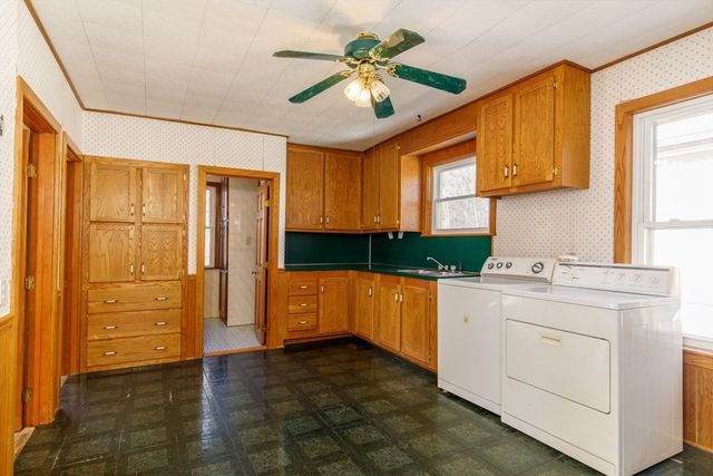 158 Oak Street, Gardner, MA 01440