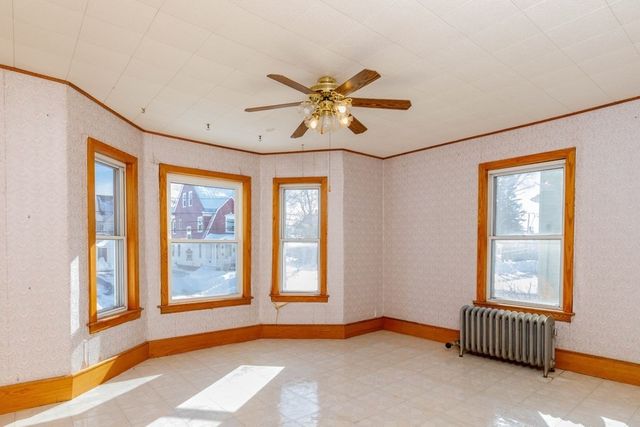 158 Oak Street, Gardner, MA 01440