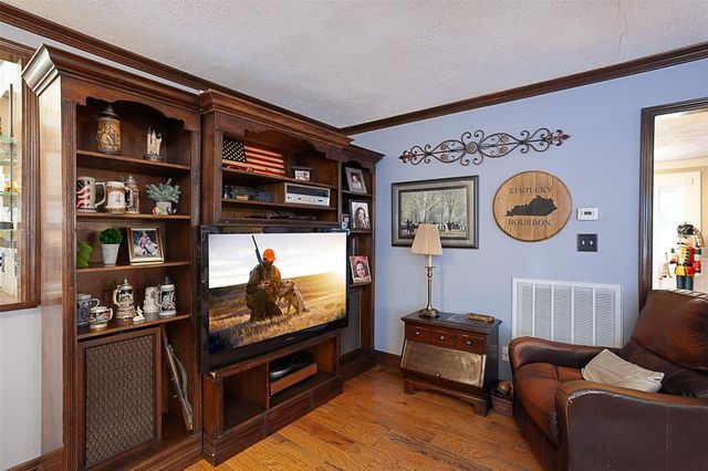 415 Neches Court, Lumberton, TX 77657