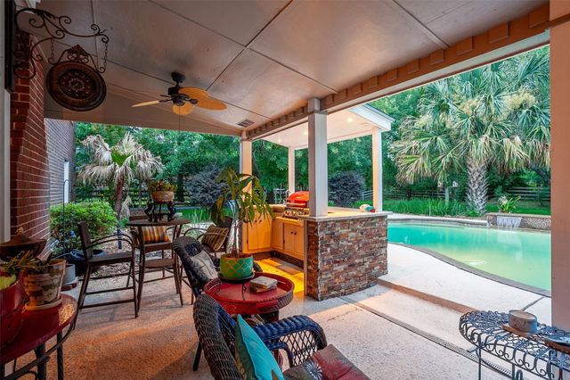 415 Neches Court, Lumberton, TX 77657