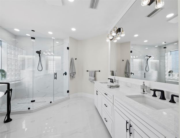 3533 FAIR OAKS LANE, Longboat Key, FL 34228