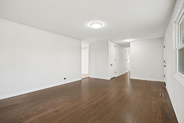 5535 Adeline Place, Oak Forest, IL 60452