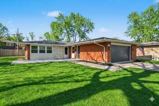 5535 Adeline Place, Oak Forest, IL 60452