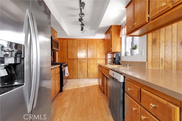 2329 E Canyon Drive, Wrightwood, CA 92397