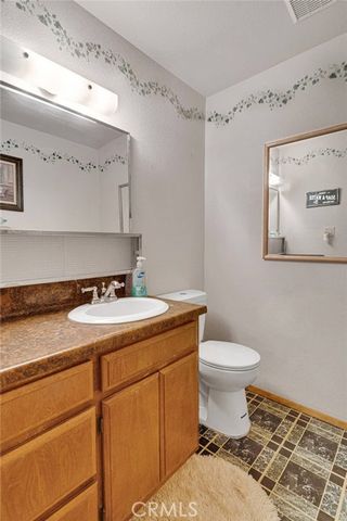 2329 E Canyon Drive, Wrightwood, CA 92397