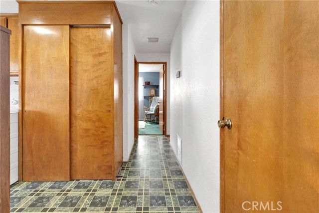 2329 E Canyon Drive, Wrightwood, CA 92397