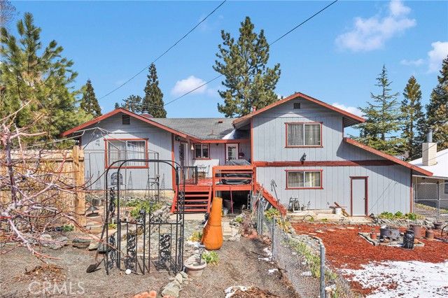 2329 E Canyon Drive, Wrightwood, CA 92397