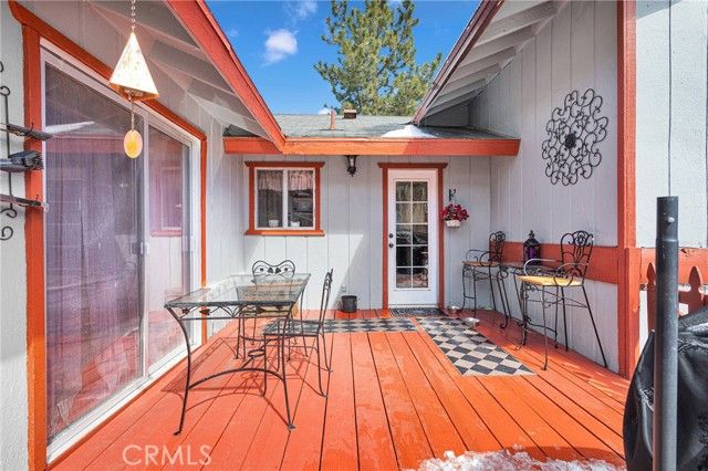 2329 E Canyon Drive, Wrightwood, CA 92397