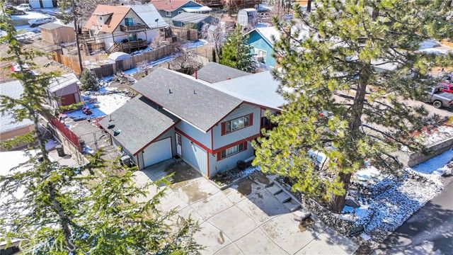 2329 E Canyon Drive, Wrightwood, CA 92397