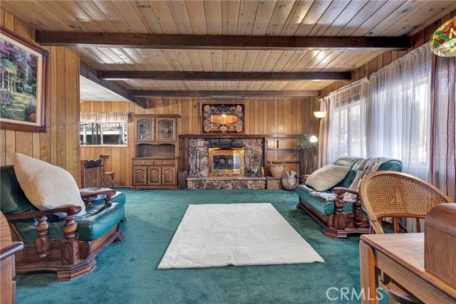 2329 E Canyon Drive, Wrightwood, CA 92397