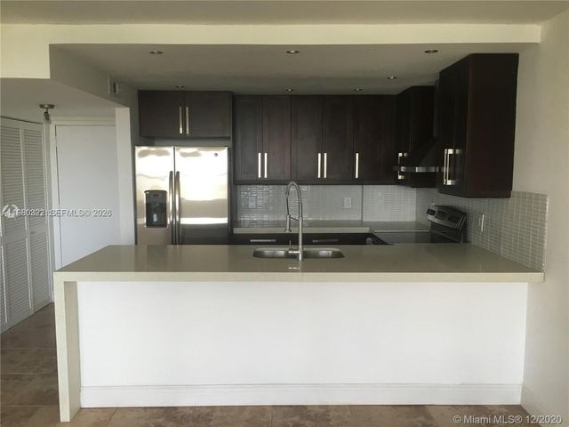 9001 SW 77th Ave C706, Miami, FL 33156