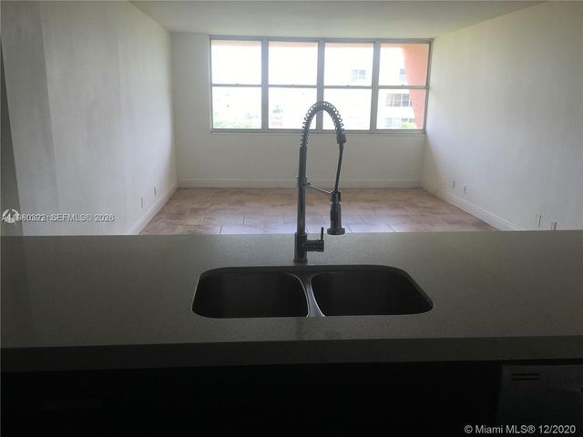 9001 SW 77th Ave C706, Miami, FL 33156