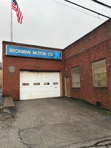 110 Penn Ave, Mt Oliver, PA 15210