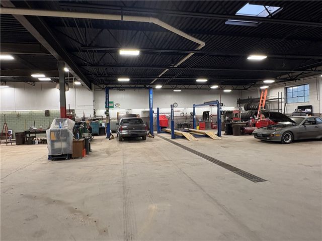 110 Penn Ave, Mt Oliver, PA 15210