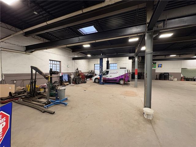 110 Penn Ave, Mt Oliver, PA 15210