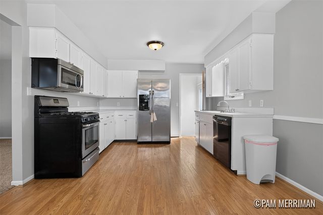 1735 Woodworth Street, Grand Rapids, MI 49525