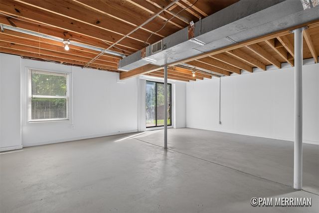 1735 Woodworth Street, Grand Rapids, MI 49525