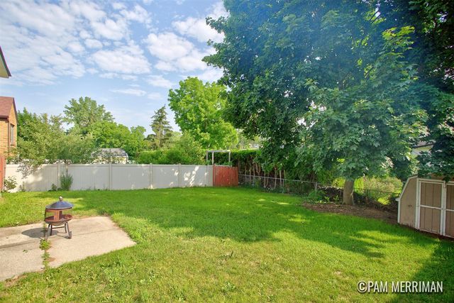 1735 Woodworth Street, Grand Rapids, MI 49525