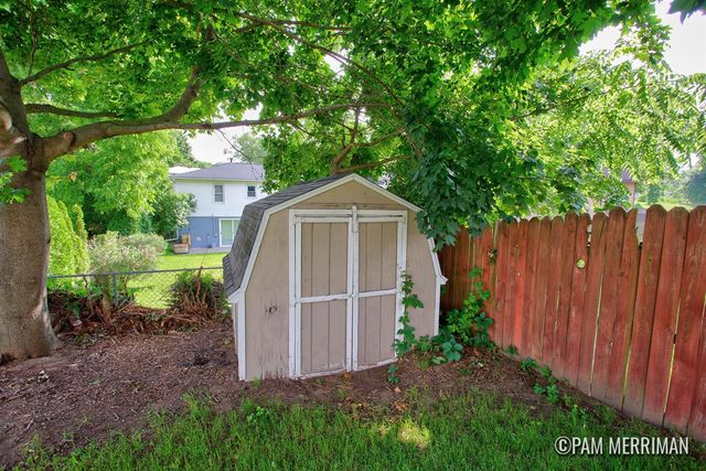 1735 Woodworth Street, Grand Rapids, MI 49525
