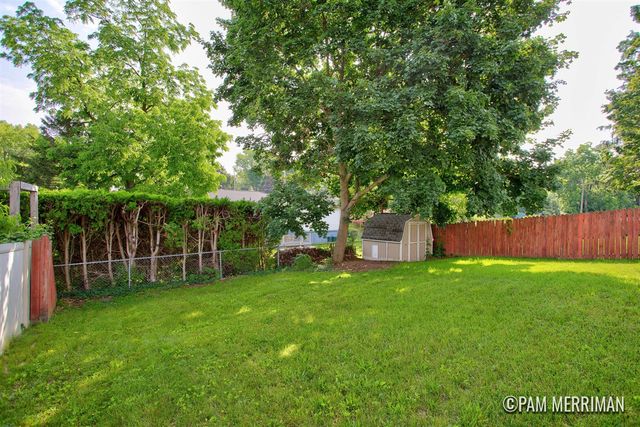 1735 Woodworth Street, Grand Rapids, MI 49525