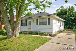 1735 Woodworth Street, Grand Rapids, MI 49525