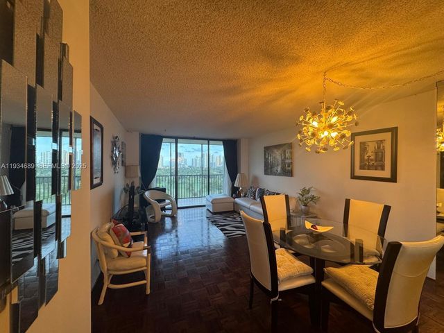 20335 W Country Club Dr 1105, Aventura, FL 33180