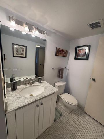 20335 W Country Club Dr 1105, Aventura, FL 33180