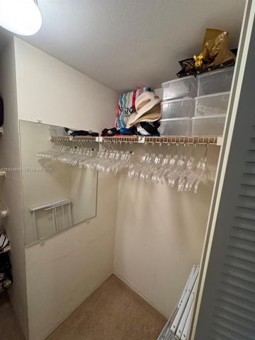 20335 W Country Club Dr 1105, Aventura, FL 33180