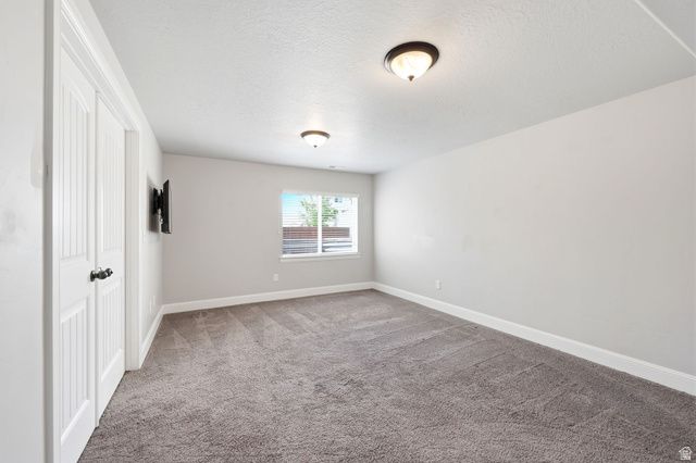 6497 W SUNNY MAPLE WAY, West Jordan, UT 84081