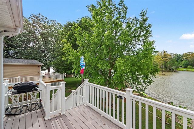 51509 Summit Street, Paw Paw, MI 49079