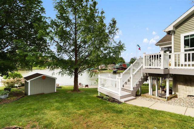 51509 Summit Street, Paw Paw, MI 49079