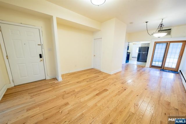 32 46th Street 1, Weehawken, NJ 07086