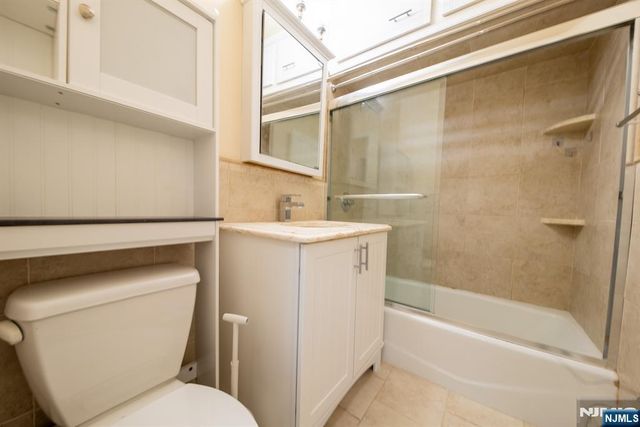 32 46th Street 1, Weehawken, NJ 07086