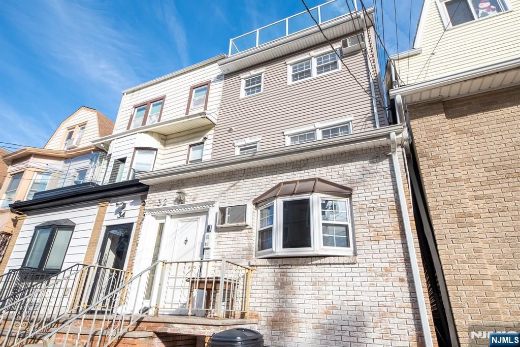32 46th Street 1, Weehawken, NJ 07086