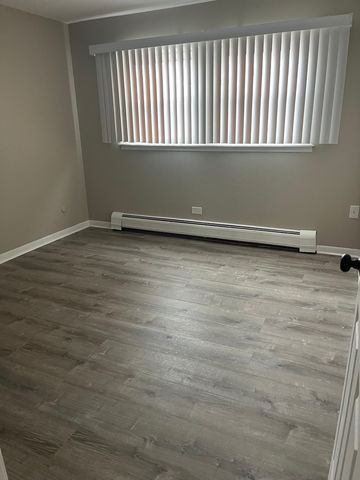 7041 99th Street 2w, Chicago Ridge, IL 60415