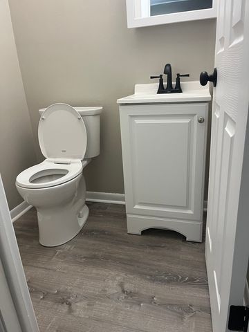 7041 99th Street 2w, Chicago Ridge, IL 60415