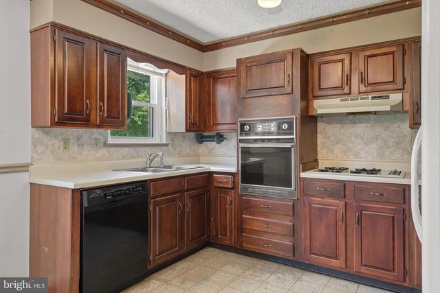 1620 VALLEY VISTA DR, York, PA 17406