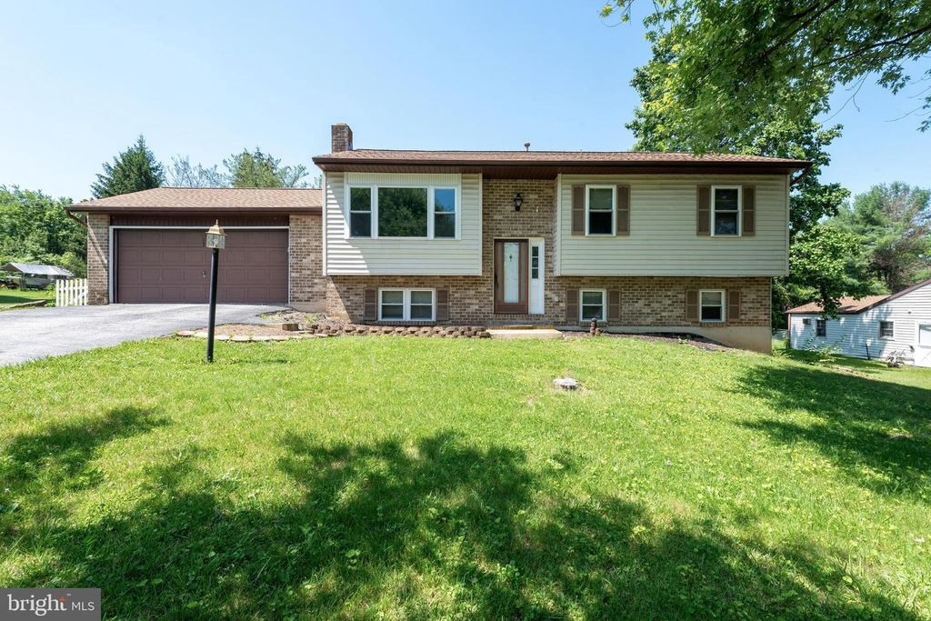 1620 VALLEY VISTA DR, York, PA 17406
