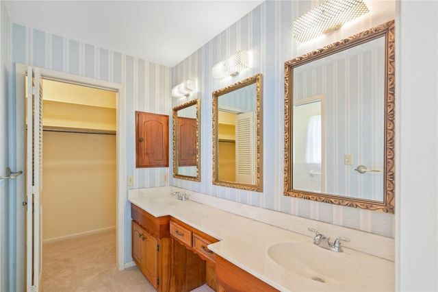 203 Whispering Creek Street, Victoria, TX 77904