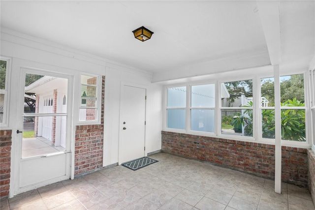 203 Whispering Creek Street, Victoria, TX 77904