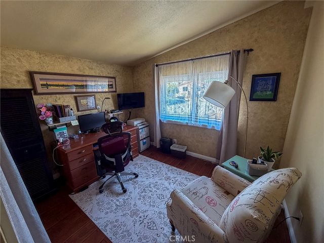 185 Punta Prieta, Perris, CA 92571