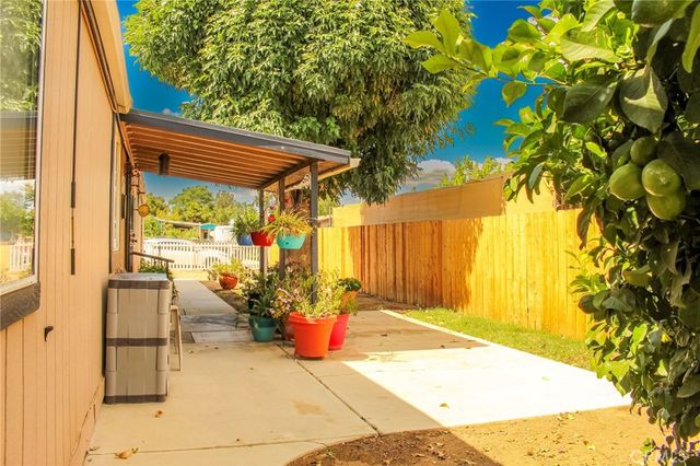 185 Punta Prieta, Perris, CA 92571