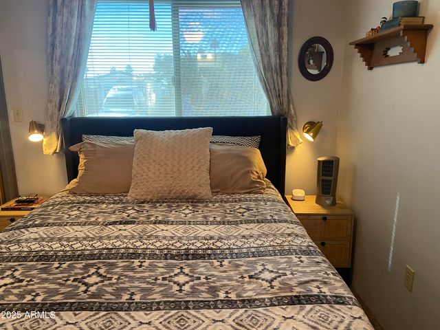 2302 S SEMINOLE Drive, Apache Junction, AZ 85119