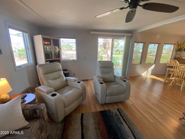 2302 S SEMINOLE Drive, Apache Junction, AZ 85119