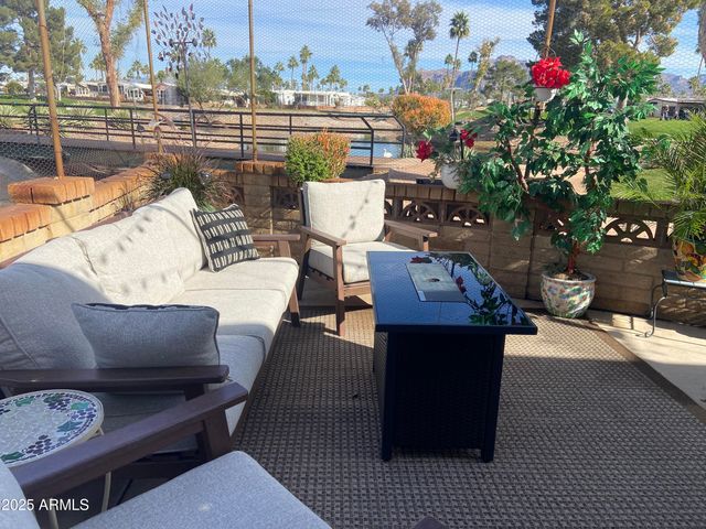 2302 S SEMINOLE Drive, Apache Junction, AZ 85119