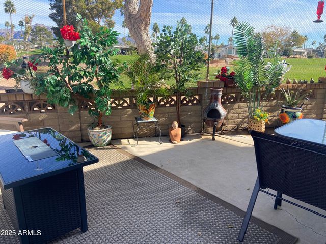 2302 S SEMINOLE Drive, Apache Junction, AZ 85119