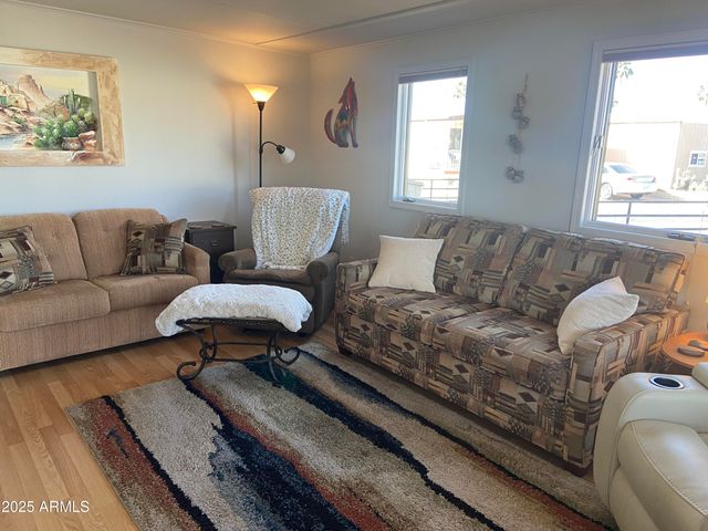 2302 S SEMINOLE Drive, Apache Junction, AZ 85119