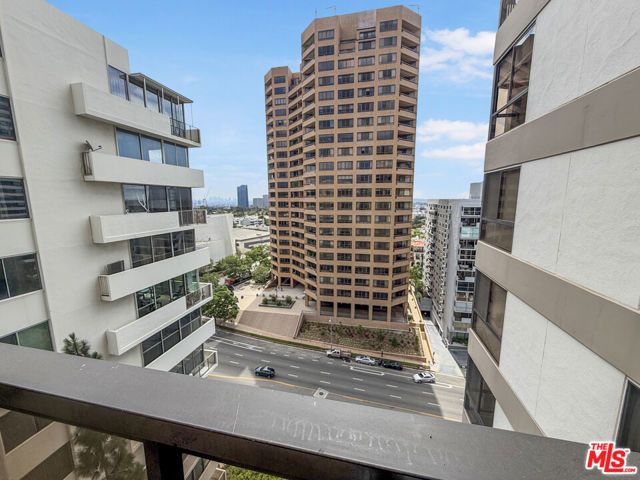 10445 Wilshire Boulevard 1202, Los Angeles, CA 90024