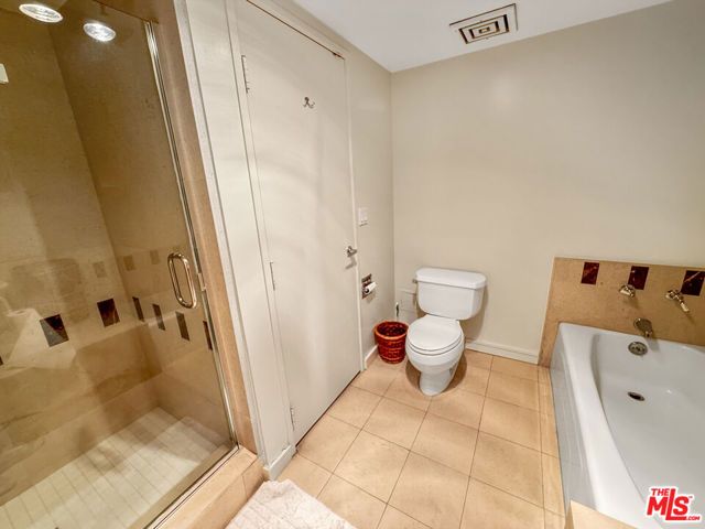 10445 Wilshire Boulevard 1202, Los Angeles, CA 90024