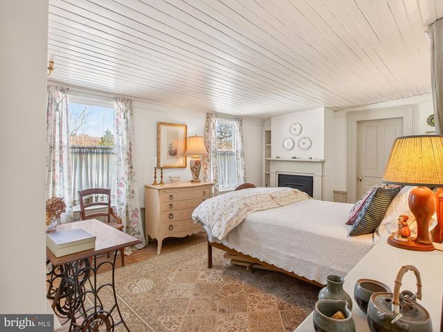 24511 PEACOCK LN, Rapidan, VA 22733